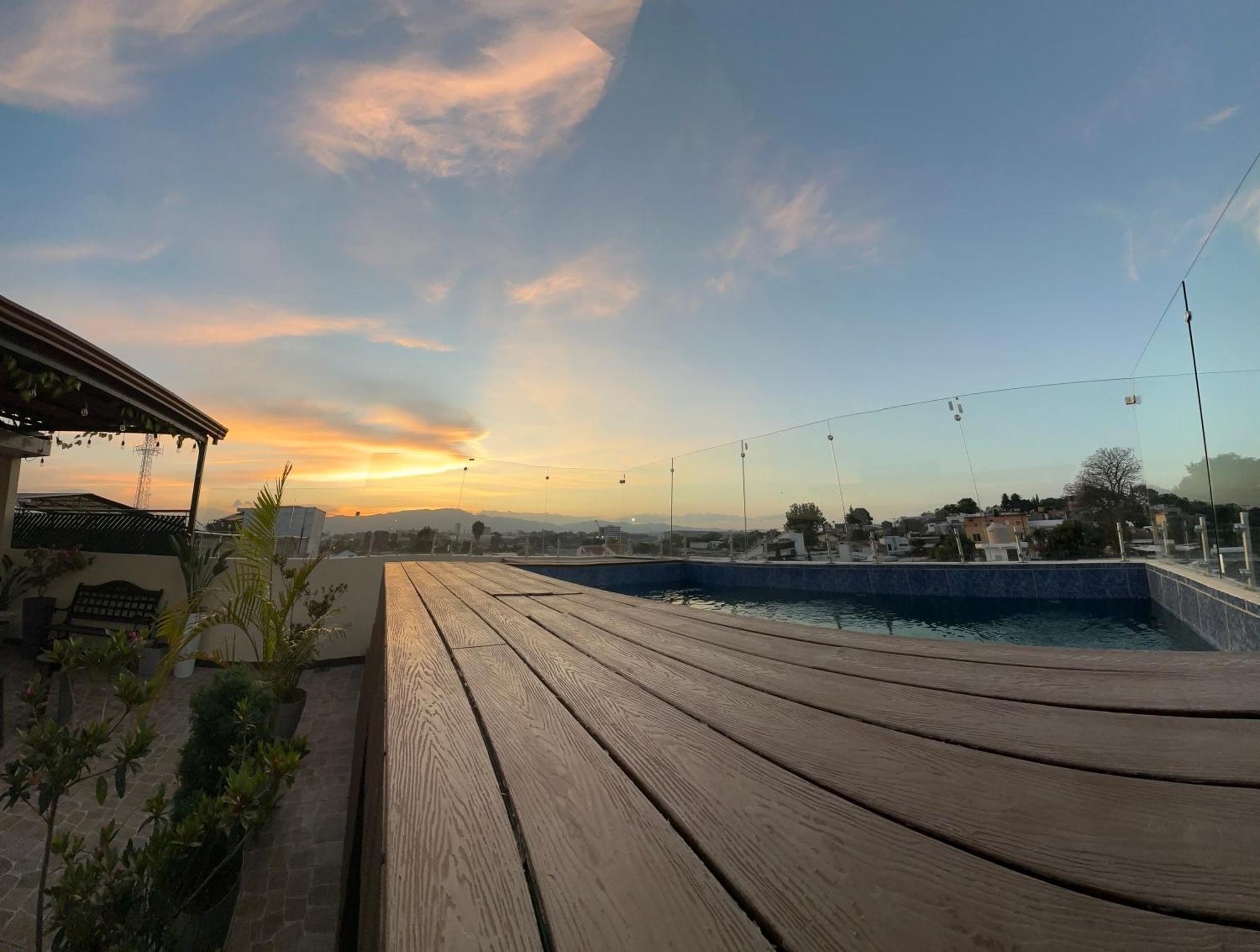 Sky Garden Hotel Guatemala City Luaran gambar
